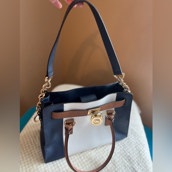 Michael Kors Hamilton Navy White khaki Gold Hardware +Shoulder Strap - Picture 3 of 13